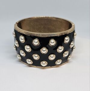 Avon Black and Gold Pearl-Studded Bracelet